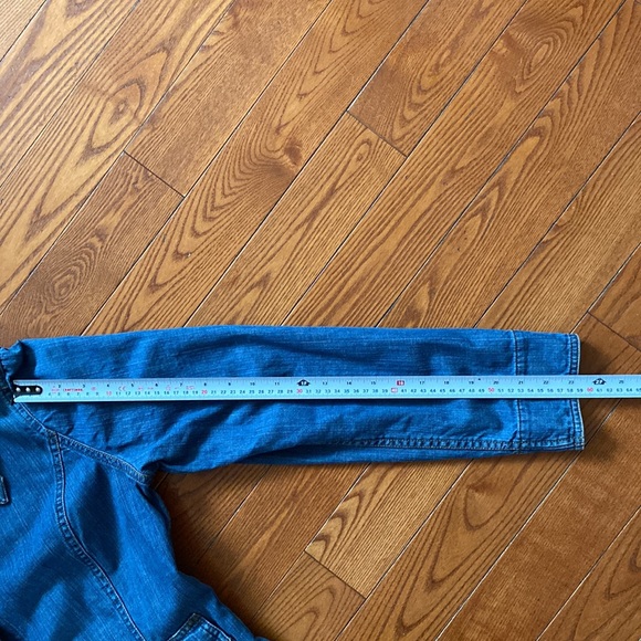 Eddie Bauer ladies jean/denim jacket size large. - Picture 12 of 13